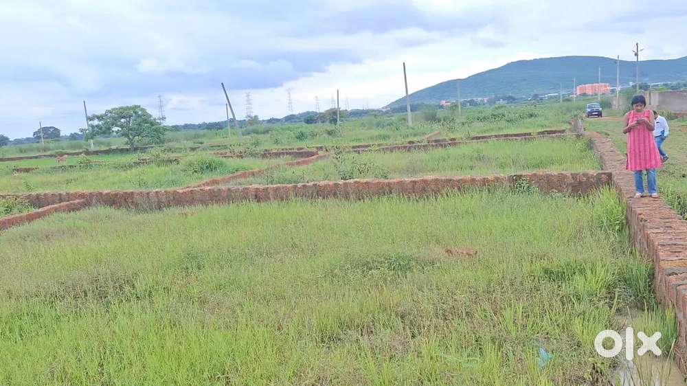Plot for sale pitapalli
