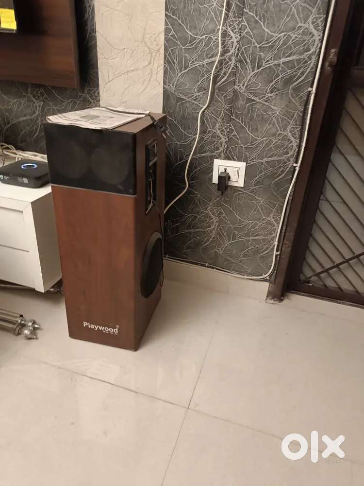 Speaker available for sale in very good condition