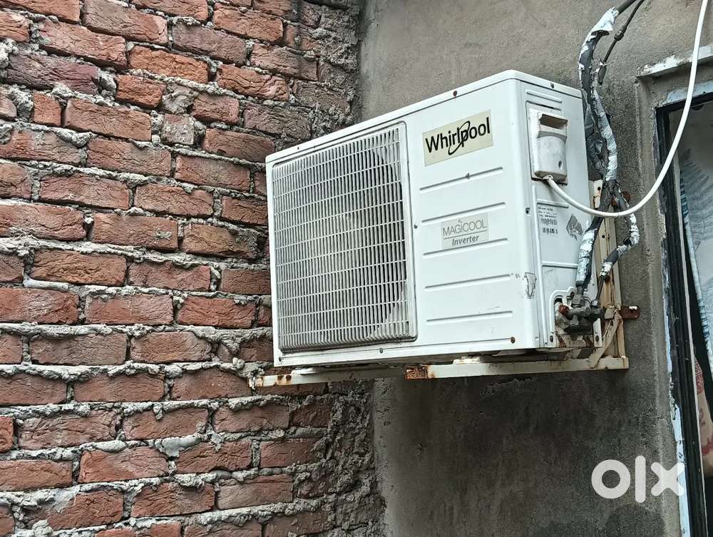 Whirlpool AC 1.5 ton inverter good condition 17000