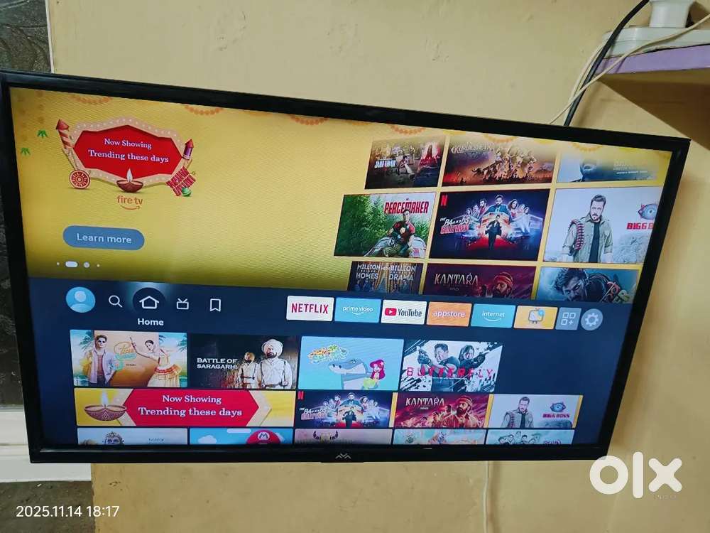 32 TCL AVA Smart TV alongwith Firstick and Remote for sale
