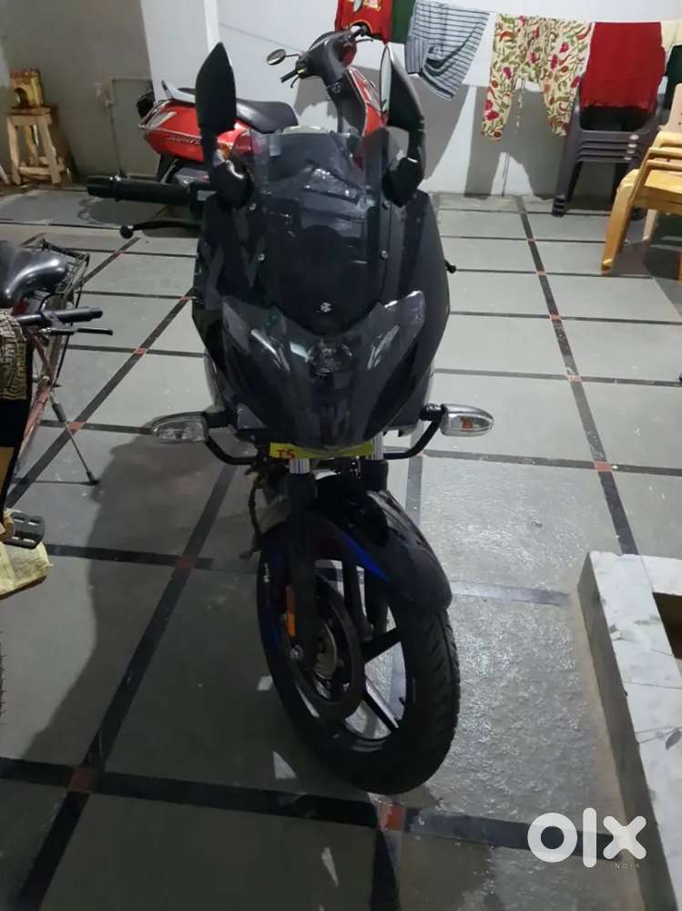Showroom track