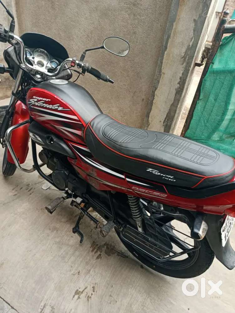 Sell stad model super Splendor gadi Puri ok kilyar hai