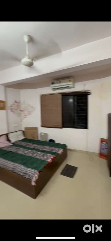 Flat for rent shairing