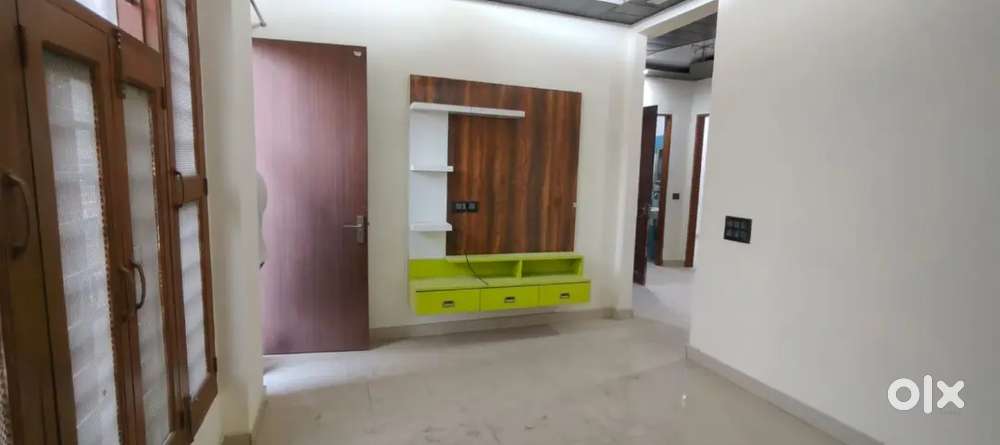 2bhk semi furnished  flat sector 37d