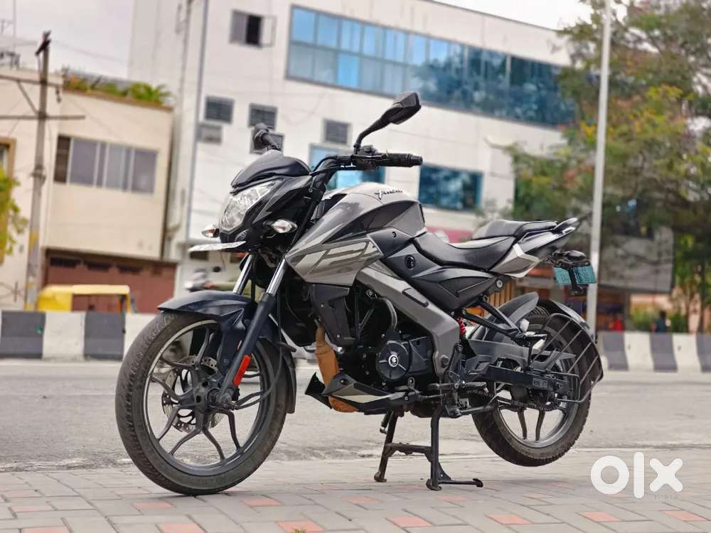 Bajaj NS 125
