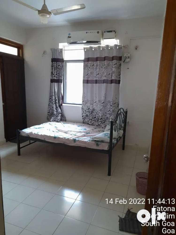 Available 2 bedroom flat for sale suralim Colva