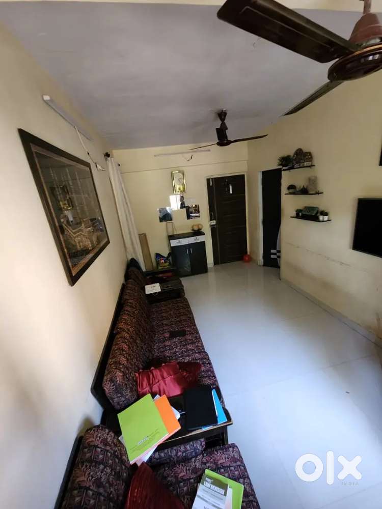 3BHK DISTRESS SALE NAYA NAGAR WITH OC NEAR SHAMS MASJID