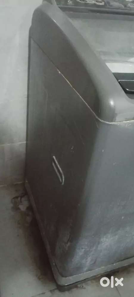 Whirlpool Washing Machine Grey