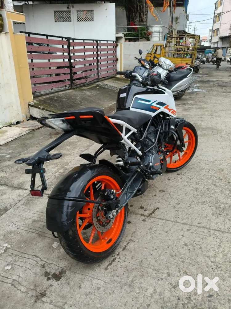 Ktm duke 125 brand new