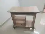 Computer table