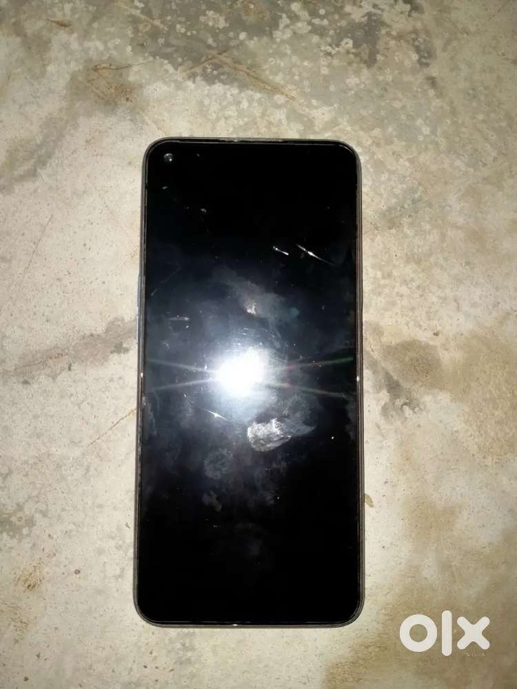 Realme 6 phone selling