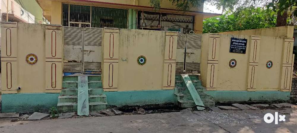 261 Sq yards House for Sale near Srirampuram Gudivada