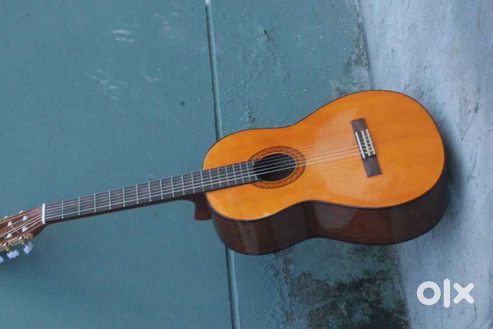 Guitar Yamaha C70