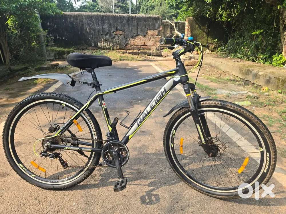 Raleigh high brand cycle gear with double disc and accesories on sale