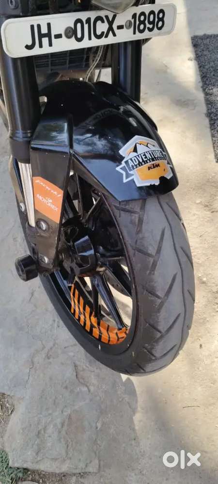 In a fresh condition. Just need to drive. All servicing done .