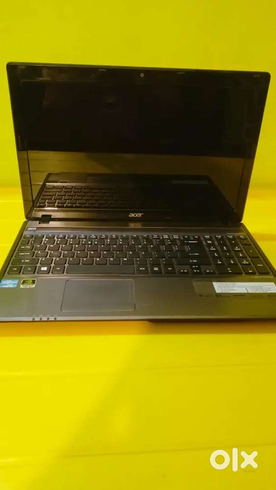 Acer Laptop i3-2nd Gen With Box