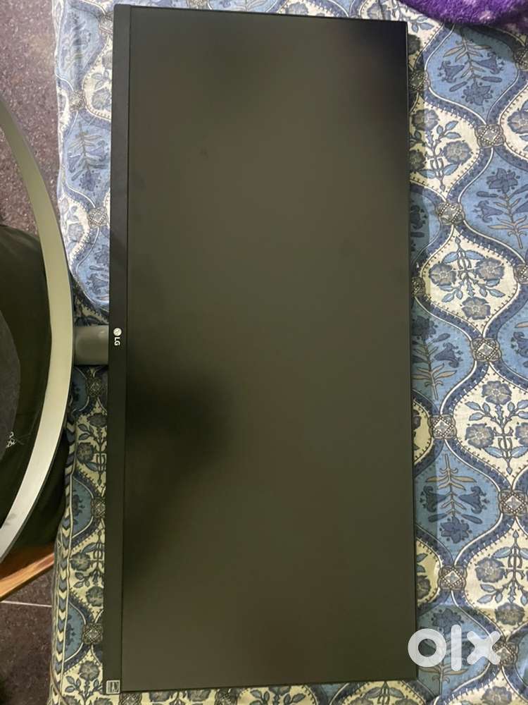 LG 29WQ600 model monitor mint conditions under warranty