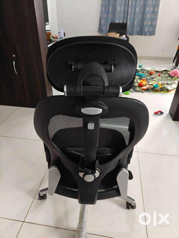 Ergonomic Office chair with good lumbar support and rarely used