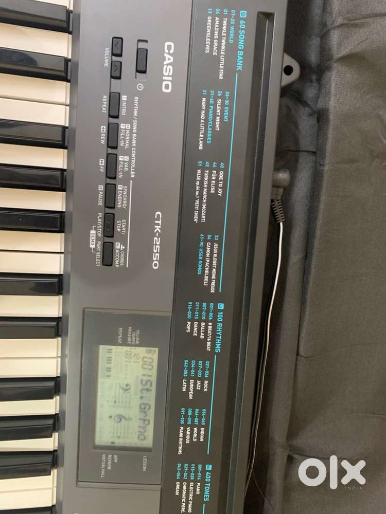 Casio CTK2550 keyboard with cover