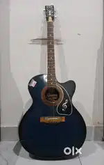 A 6 strings asthetic guitar