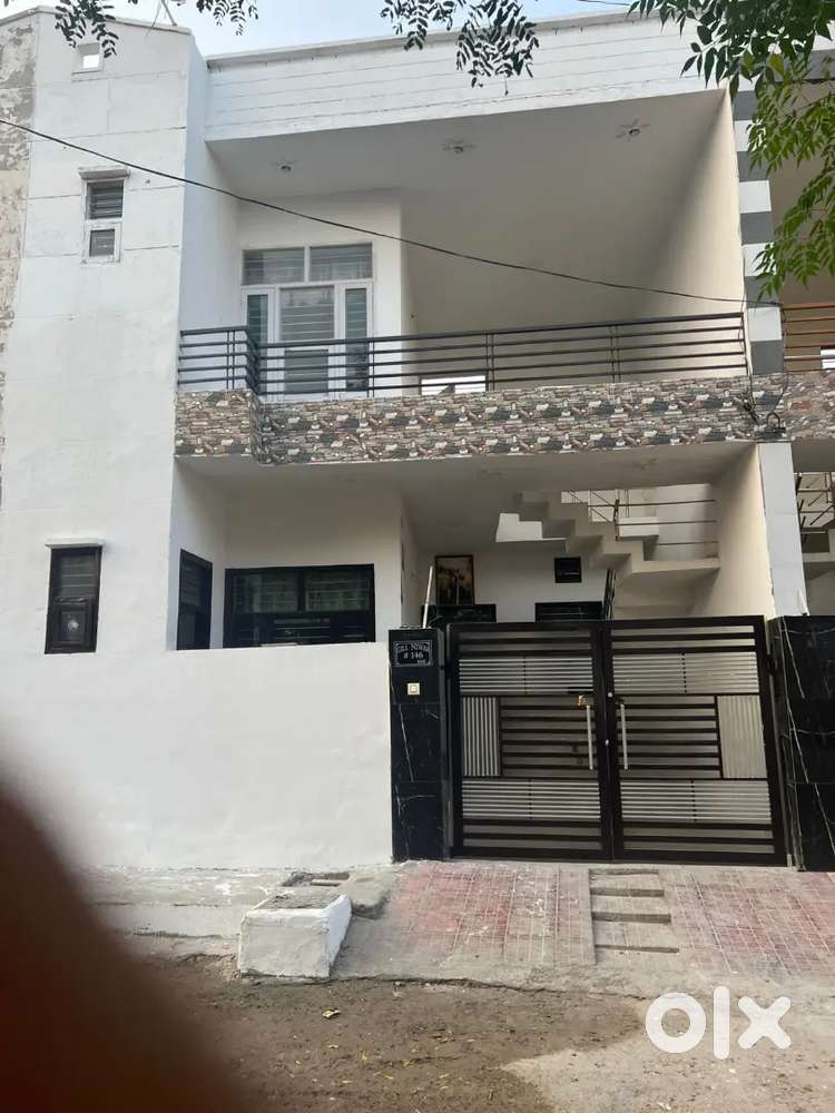 Independent house for family