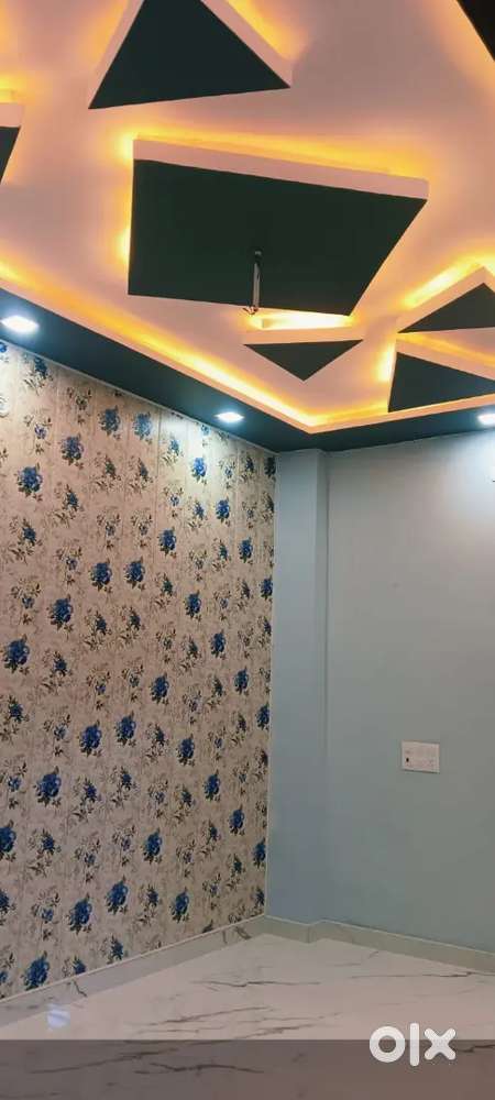 iTI ke age sudama puri colony ma