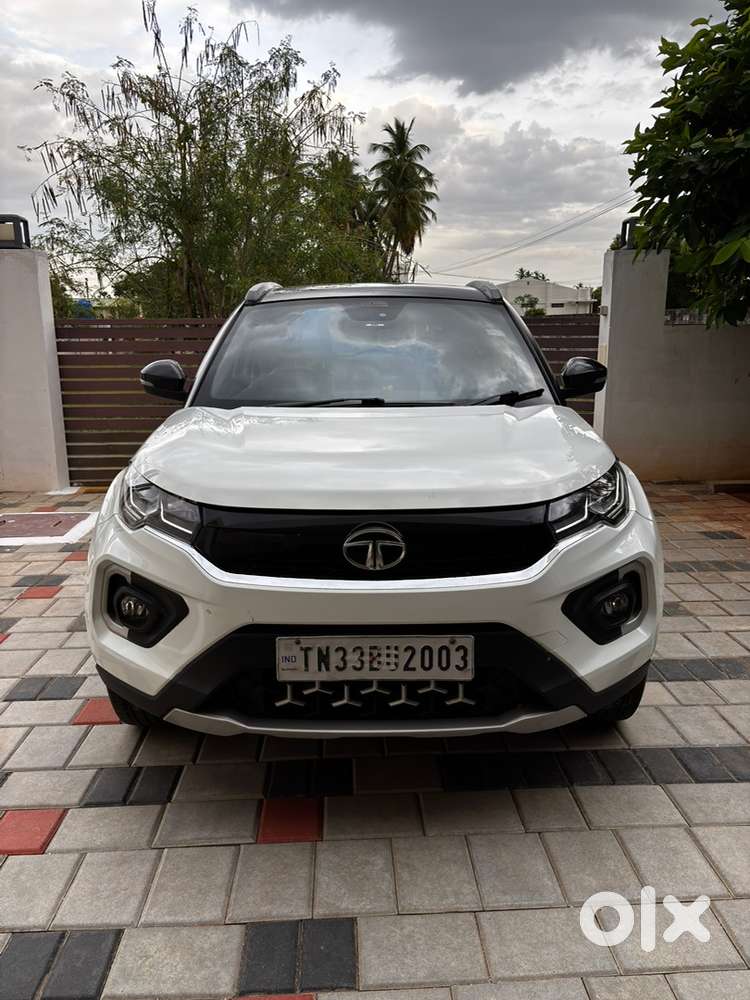 Tata Nexon 2020 Diesel Topend sunroof model Well Maintained