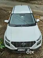 Hyundai Venue 2022 Petrol Well Maintained
