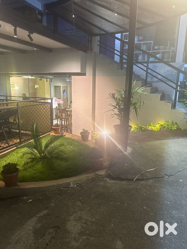 Conti cheff, juicer,Tea mast cleaning boys, captain( ladies and gents)