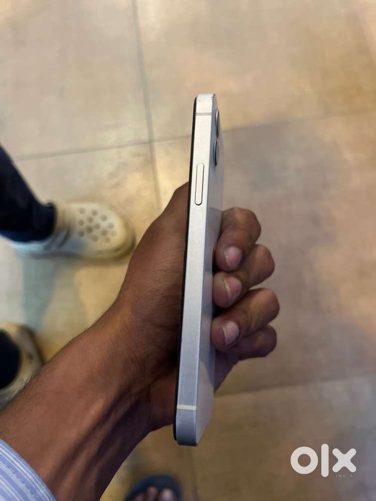 12 ,64gb all working condition white color