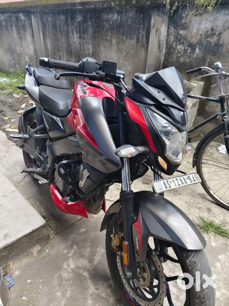 Pulsar ns 200 bs6