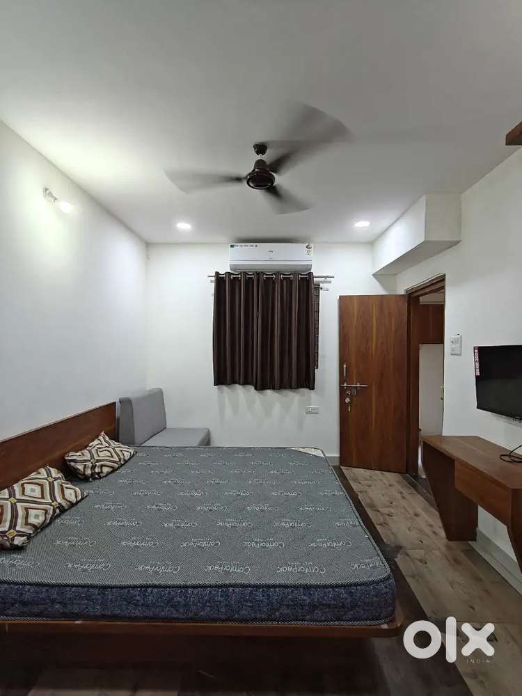 Luxurious 1RK fully furnished for rent opposite meghdoot garden Vijay