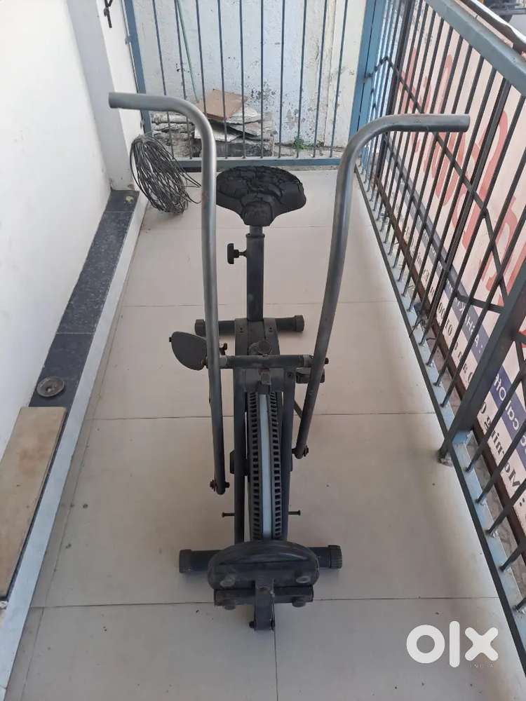 Indoor cycle exercise bike
