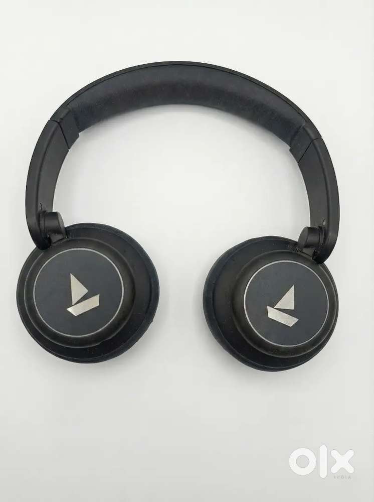 boAt Rockerz 450 Wired On Ear Headphones with Mic, 40MM Drivers