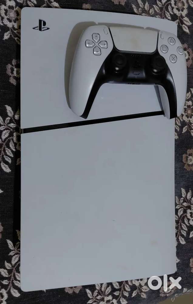 Playstation 5 1tb very good condition