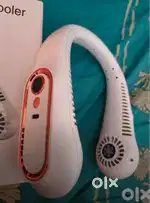 Bladeless neck fan