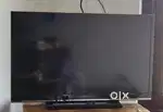 LCD TV (32 inches)