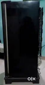 For Sale: Whirlpool Refrigerator - Your Perfect Kitchen Companion! ️