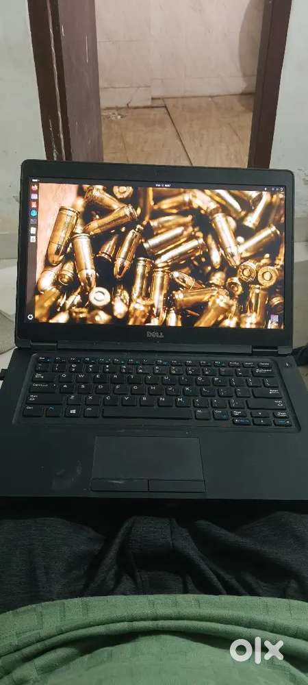 Dell Laptop i5 8gb ram SSD 512 gb