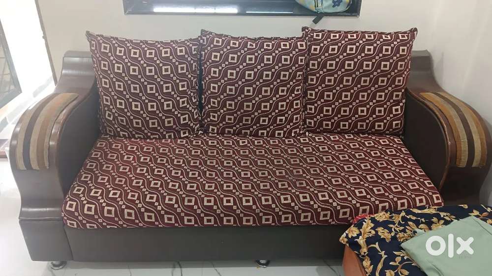 Sofa with chairs