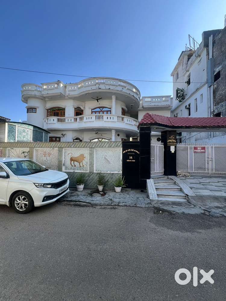 Well furnished Banglow Varyam Nagar Urban Street Road