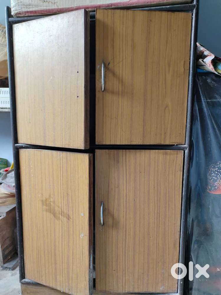 Urgent seeling cupboard