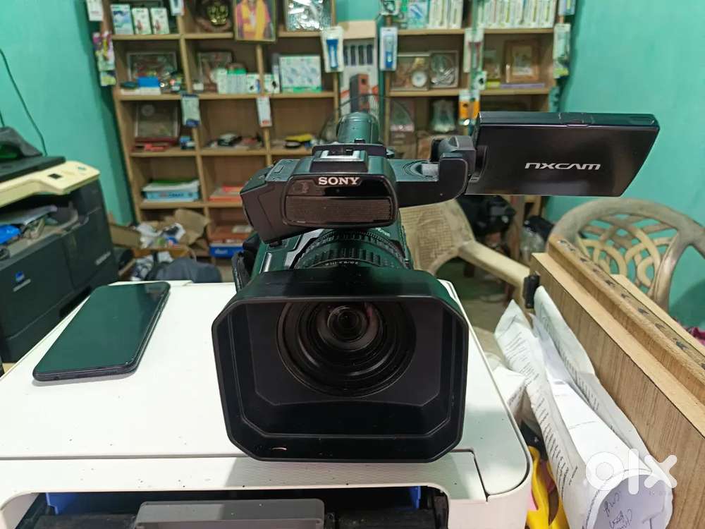 Nx100 & nikon 7200