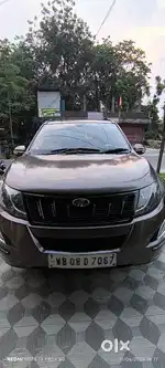 Mahindra XUV500 2017 W10