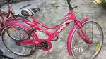 Women cycle