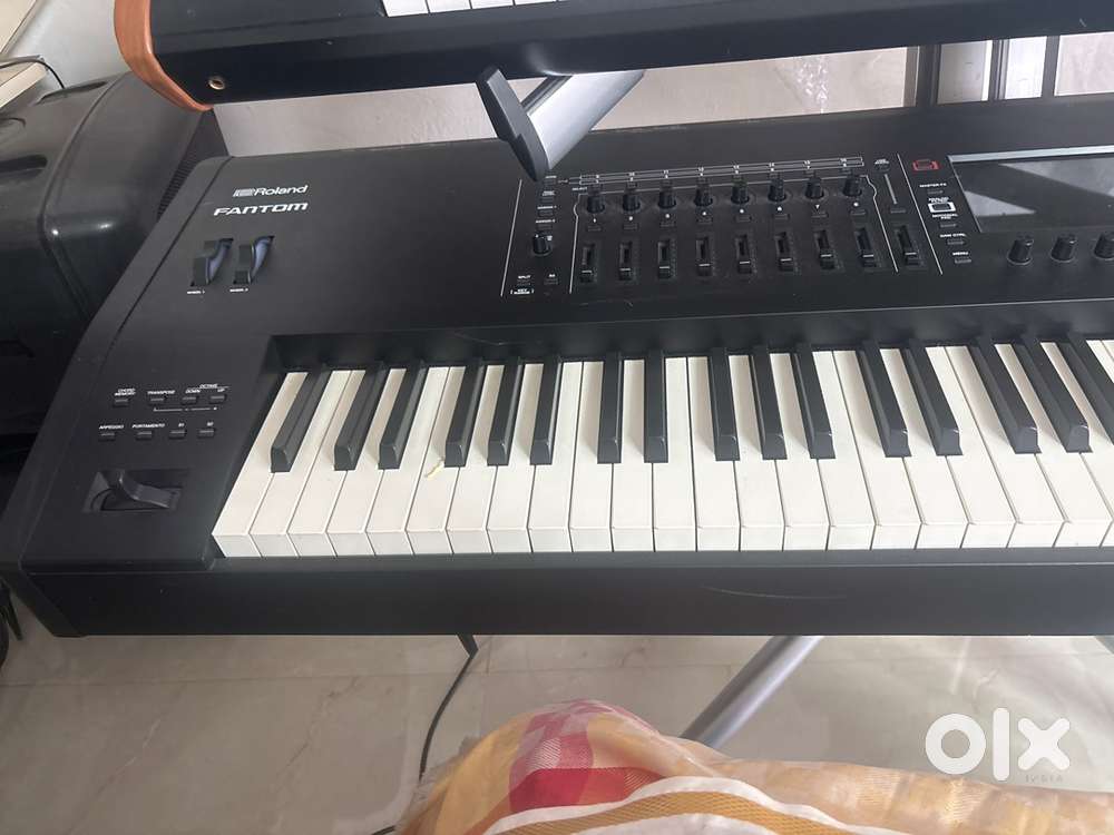 Roland Fantom-8 88 keys keyboard for sale