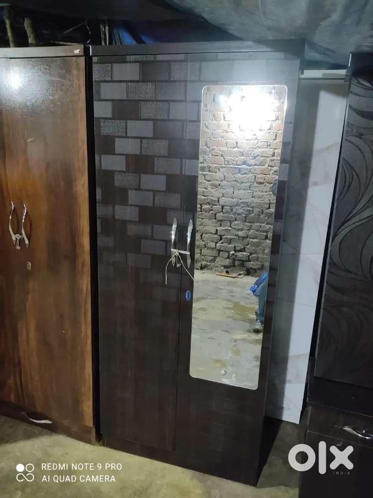 It's New manufacturing 2 door wardrobe