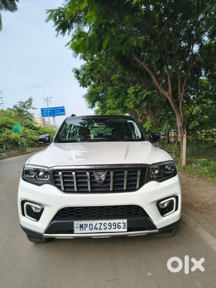 Mahindra Scorpio N Z8 Diesel MT 4WD 7 STR, 2023, Petrol
