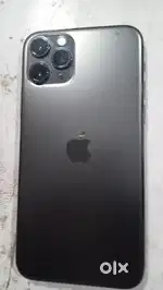 iPhone 11 pro 64gb. battery69% all partoriginal with cable & 3 case