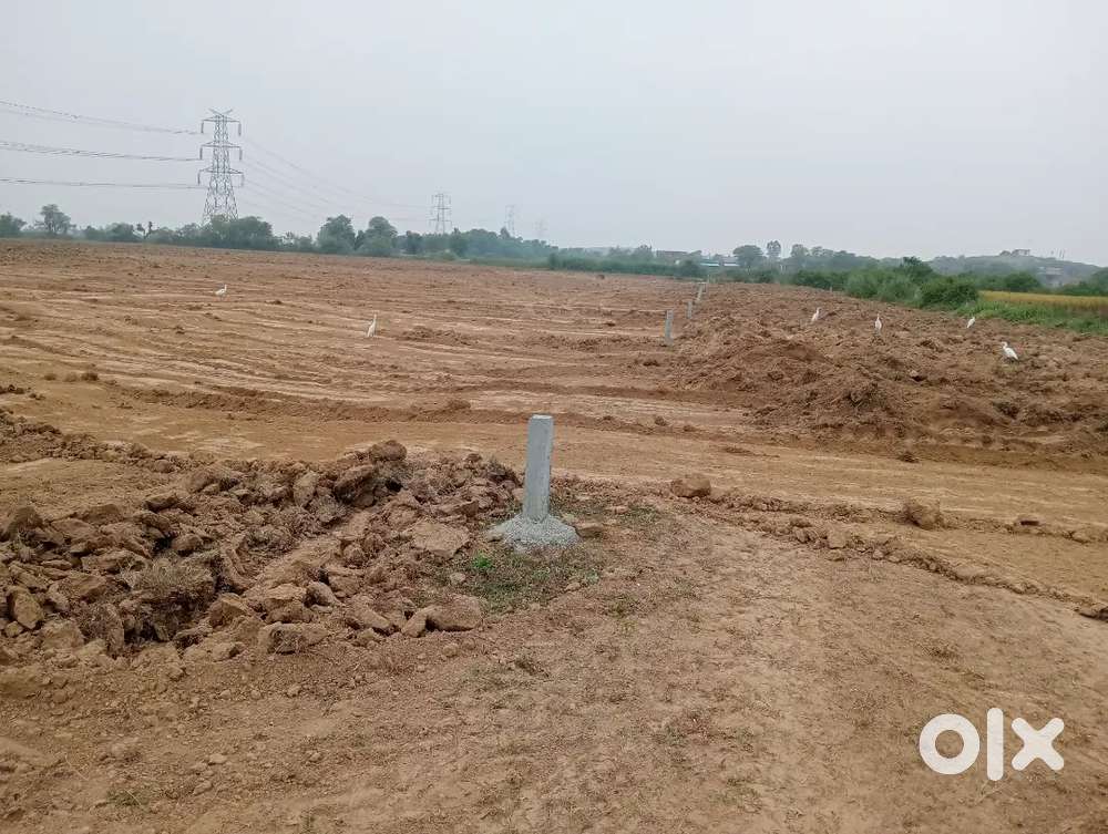 Asaan kist me bijli aur boundary  ke sath plot 4 lane me